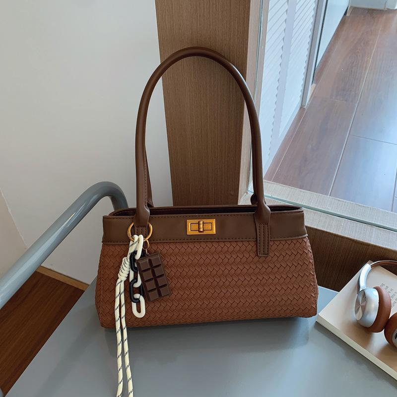 Premium sense daily commute going out armpit bag 2025 versatile temperament casual Korean new ins women's shoulder bag