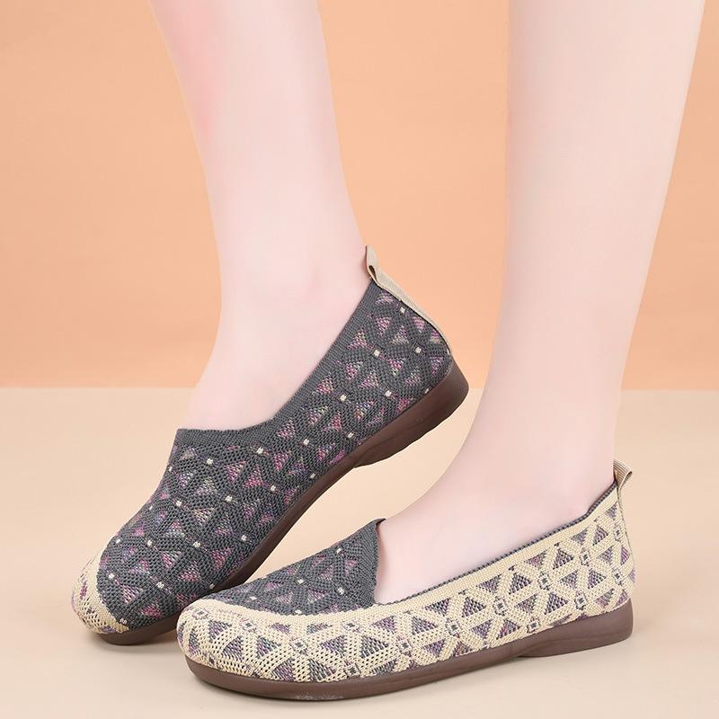 Spring and Autumn New Cloth Shoes Women's Shoes Flat Non-slip Casual Middle and Old Fashion Versatile Soft-soled Shoes