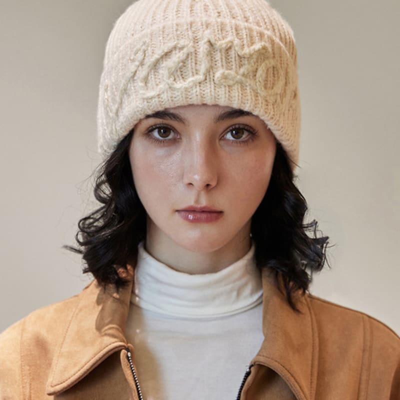 

VARZAR Vazal Handle Logo Beanie Ivory FREE