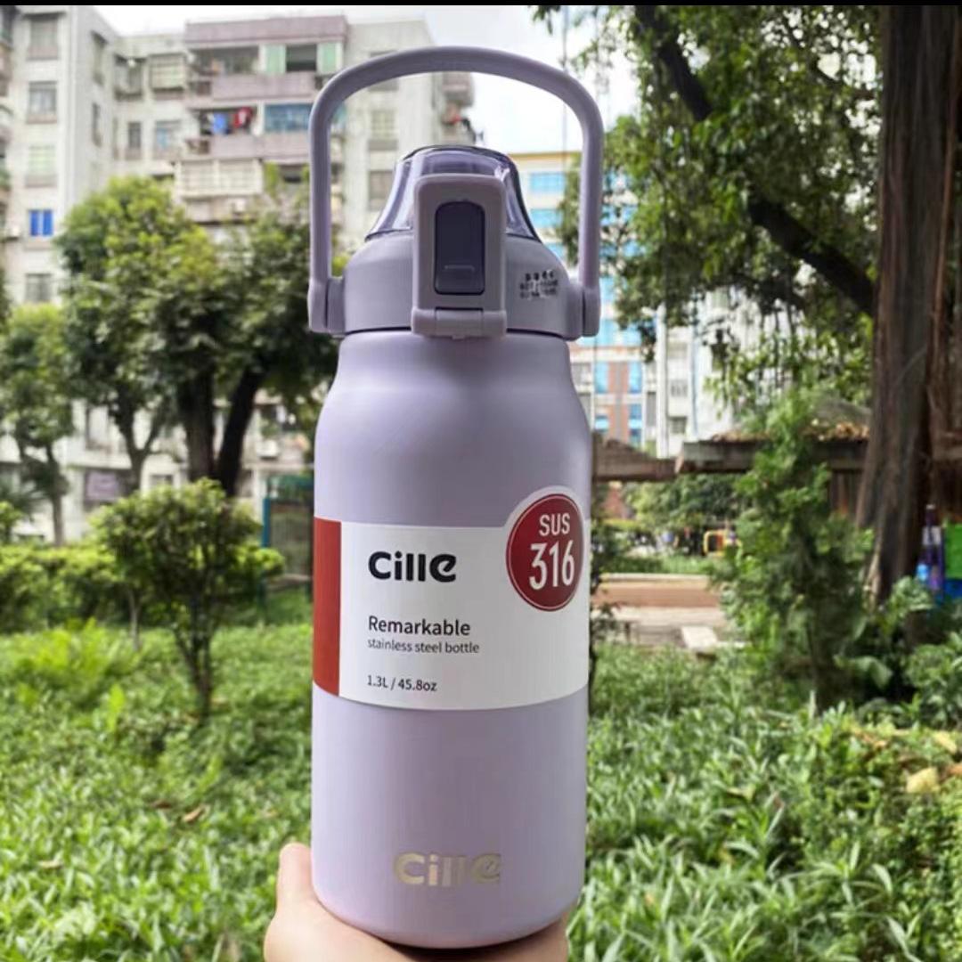 

Бутылка для воды для детей, соломенный термос из нержавеющей стали, Спорт на открытом воздухе, вакуумная фляга для воды, термостакан, кофейная бутылка 1300ml фиолетовый