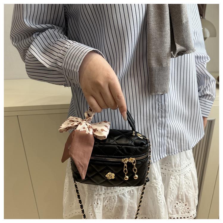 2025 Summer Mini Diamond-Pattern Crossbody Bag with Golden Ball Chain for Women