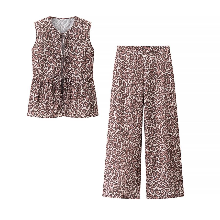 

Летний женский комплект из жилета с животным принтом и брюк прямого кроя 2025 M темно-коричневого