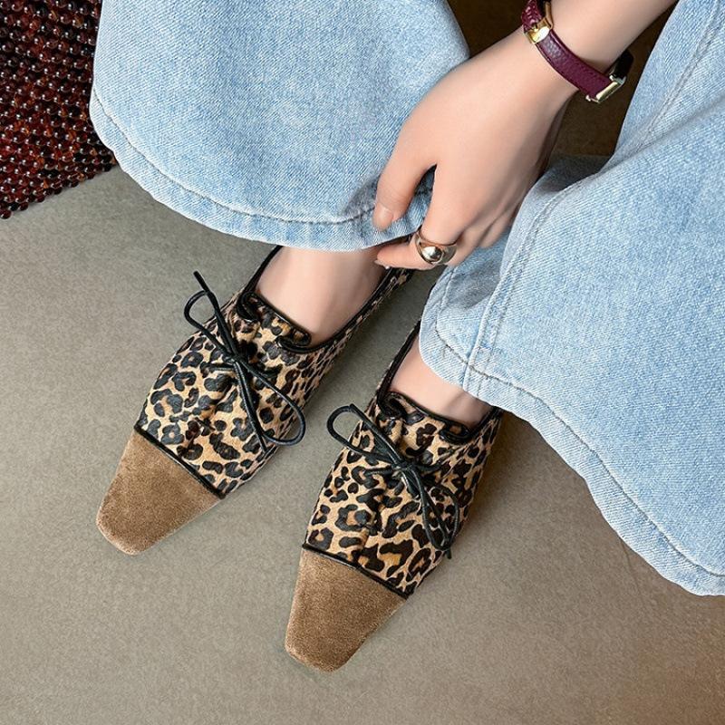 New comfortable cowhide single shoes pointed casual leather four seasons wear small leather shoes low heel large size shoes beef tendon sole non-slip