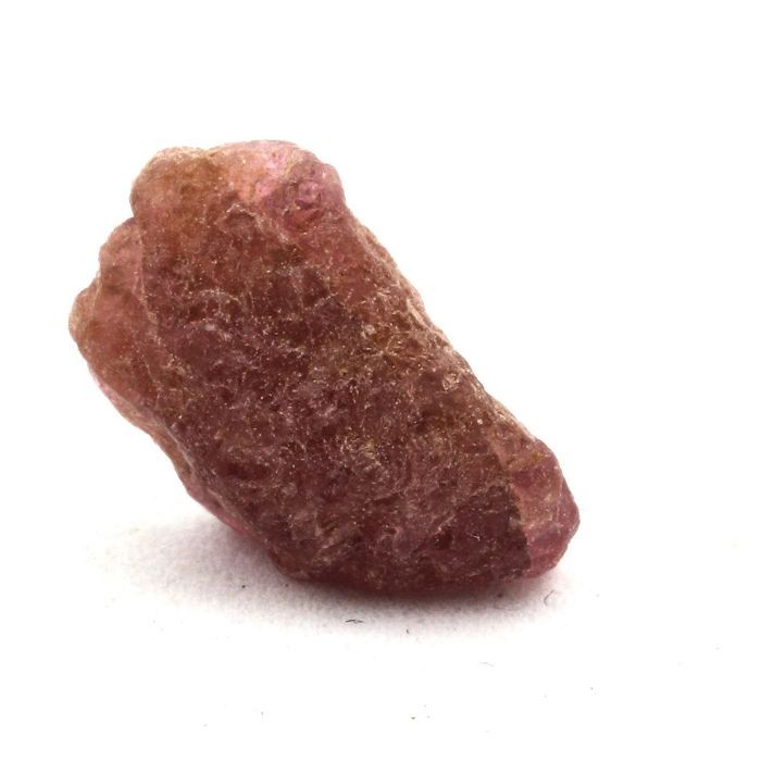 Pierres et Minéraux. Grenat Rhodolite. 5.57 ct. Zambie.