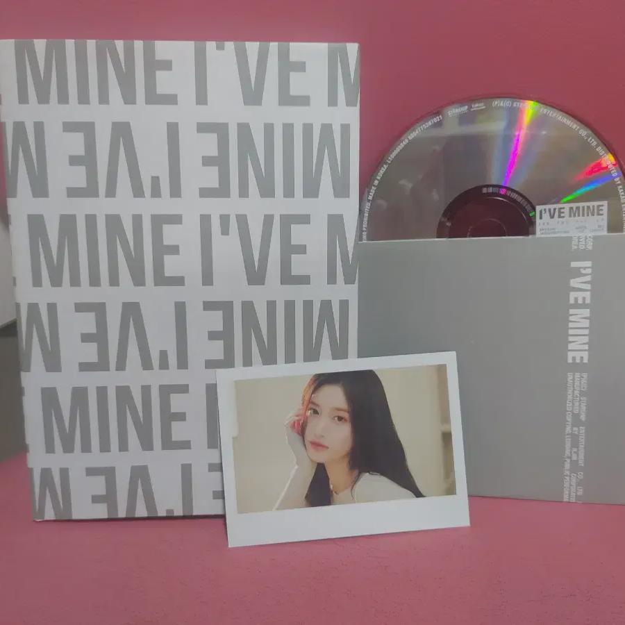 

Что в альбоме Ive Mine Loved Ive Version