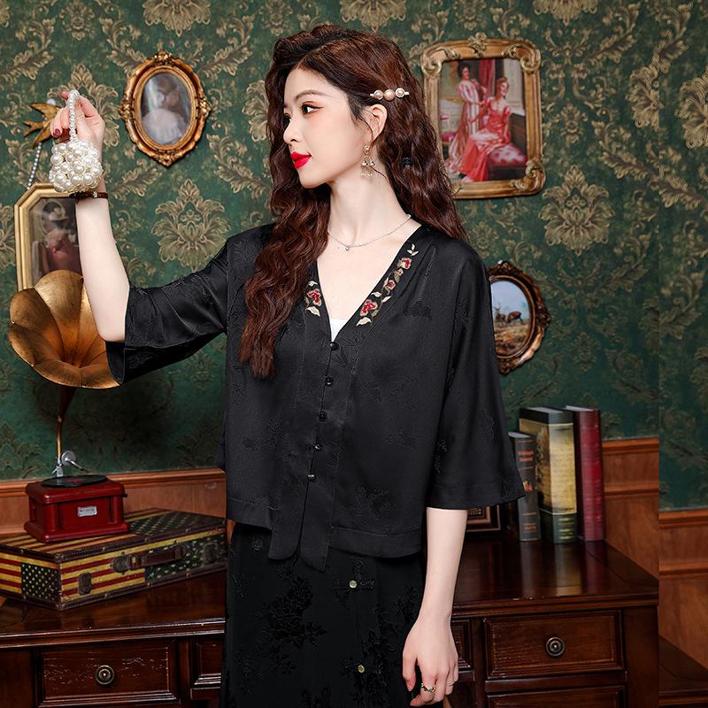 Frühling 2024 Damen Retro Chinesischer Stil Bestickte Kunstseide Tang Bluse