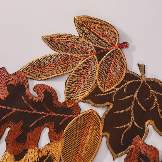 Autumn Maple Embroidered Placemat Hollow Design Insulation Pad Hot Plates Pots Table Runner Harvest Party Dining Accessories