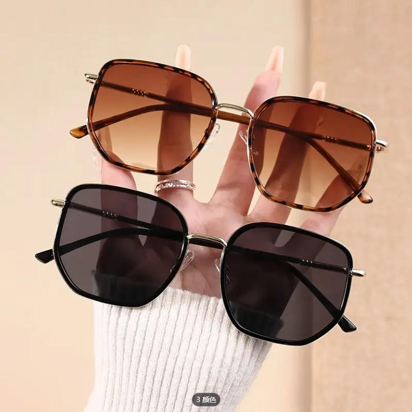 1pc European and American Retro Men s and Women s Fashionable Sunglasses Trend Versatile Summer Sun Shading and UV Protection Fr