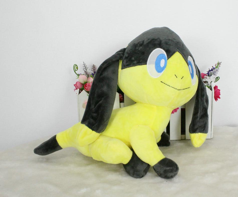 Foam Baby Dragonite, Butterfree, Slowpoke, Farfetch'd, Cubone, Dragonair, Vulpix, and Multiple Fennekin Figures