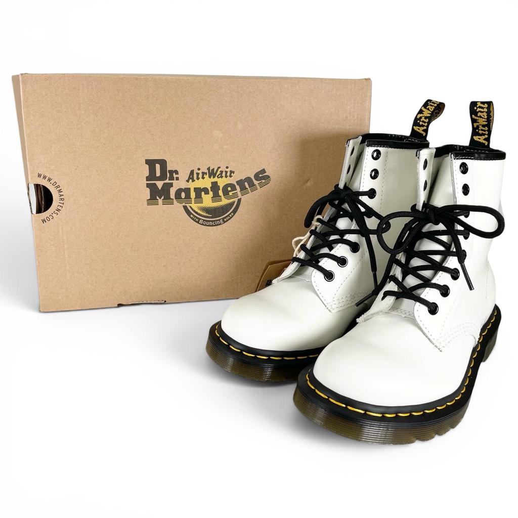 Pristine Dr.Martens Boots 1460 Yellow Stitch 8-hole White Women 11822100 Used