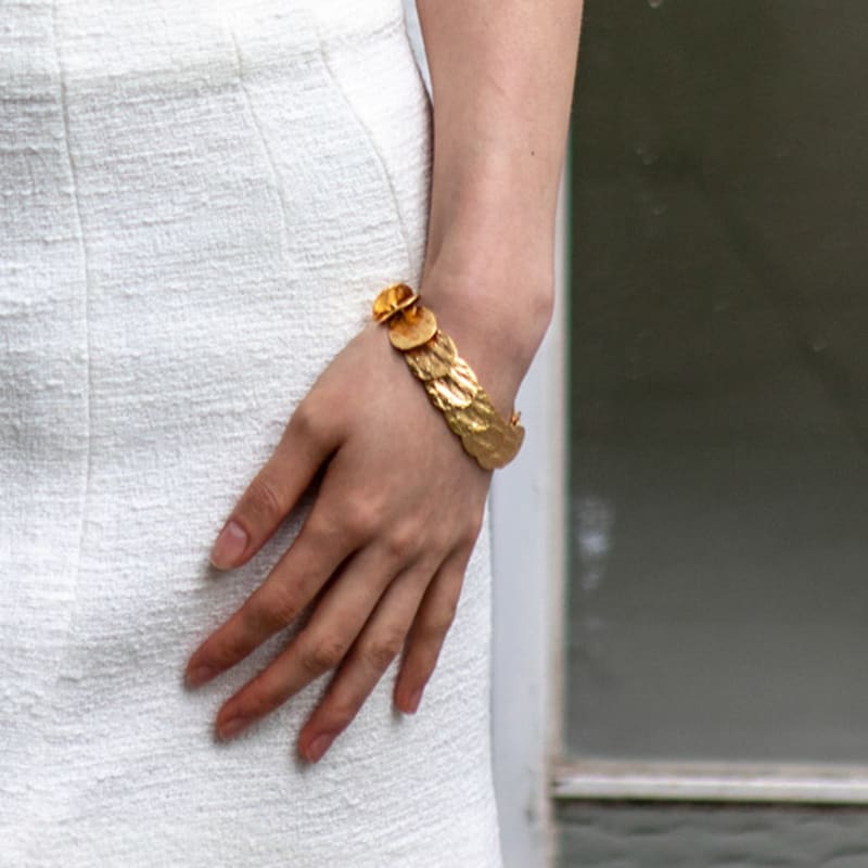 

Ahndronico baby reti bracelet gold