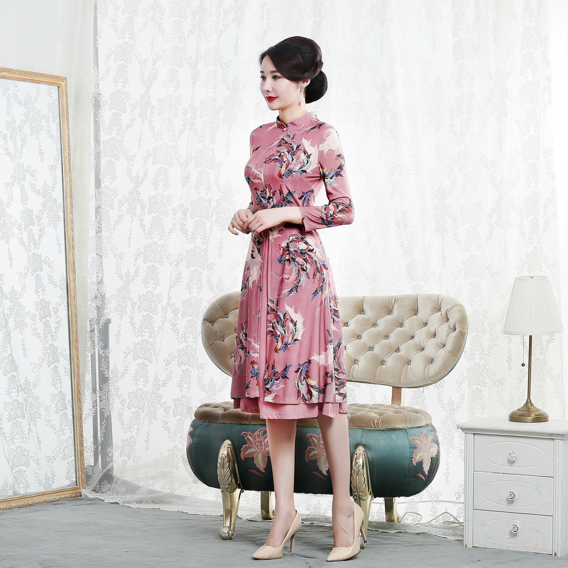 

Plus Size Vintage Mid-Length Nine-Sleeve Dress for Middle-Aged and Elderly Women 5XL