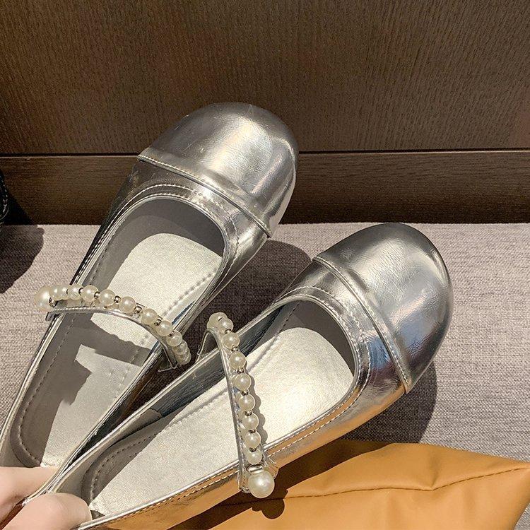 

Туфли женские легкие, 2025, новый темперамент, стиль знаменитостей, серебряные туфли Мэри Джейн, французские перламутровые туфли на одной педали 35 серебряный