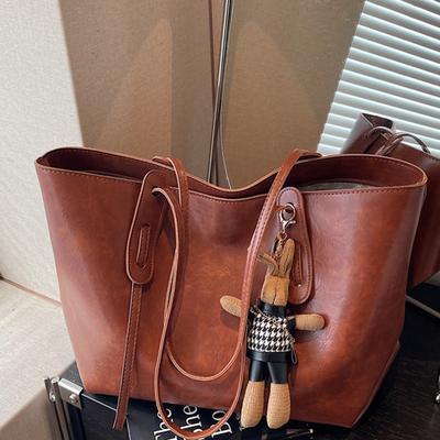 High-value Large-capacity Bag Women's New Trendy Portable Autumn Fashion Tote Commuting Class Shoulder Bag