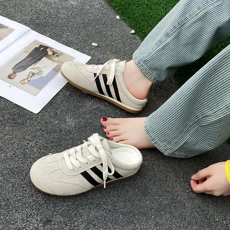 Baotou half slippers women's summer wear 2025 new super fire without heel yellow German training shoes lazy one pedal women's shoes