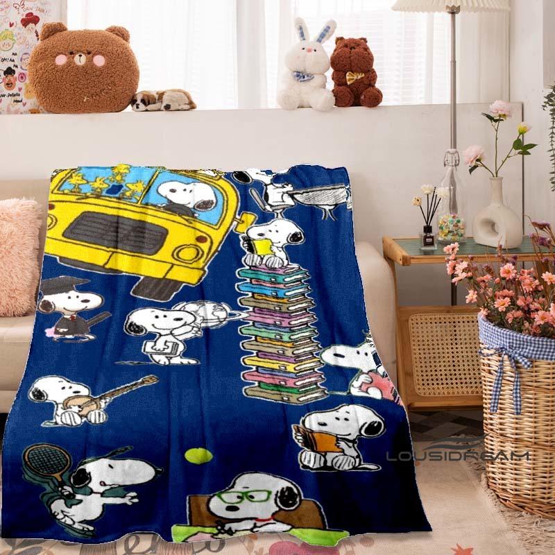 New Comic-Themed Snoopy Flannel Blanket — Ultra-Soft, Warm, and Plush Throw — Perfect for Home, Bedroom, Bed, Sofa, and Travel