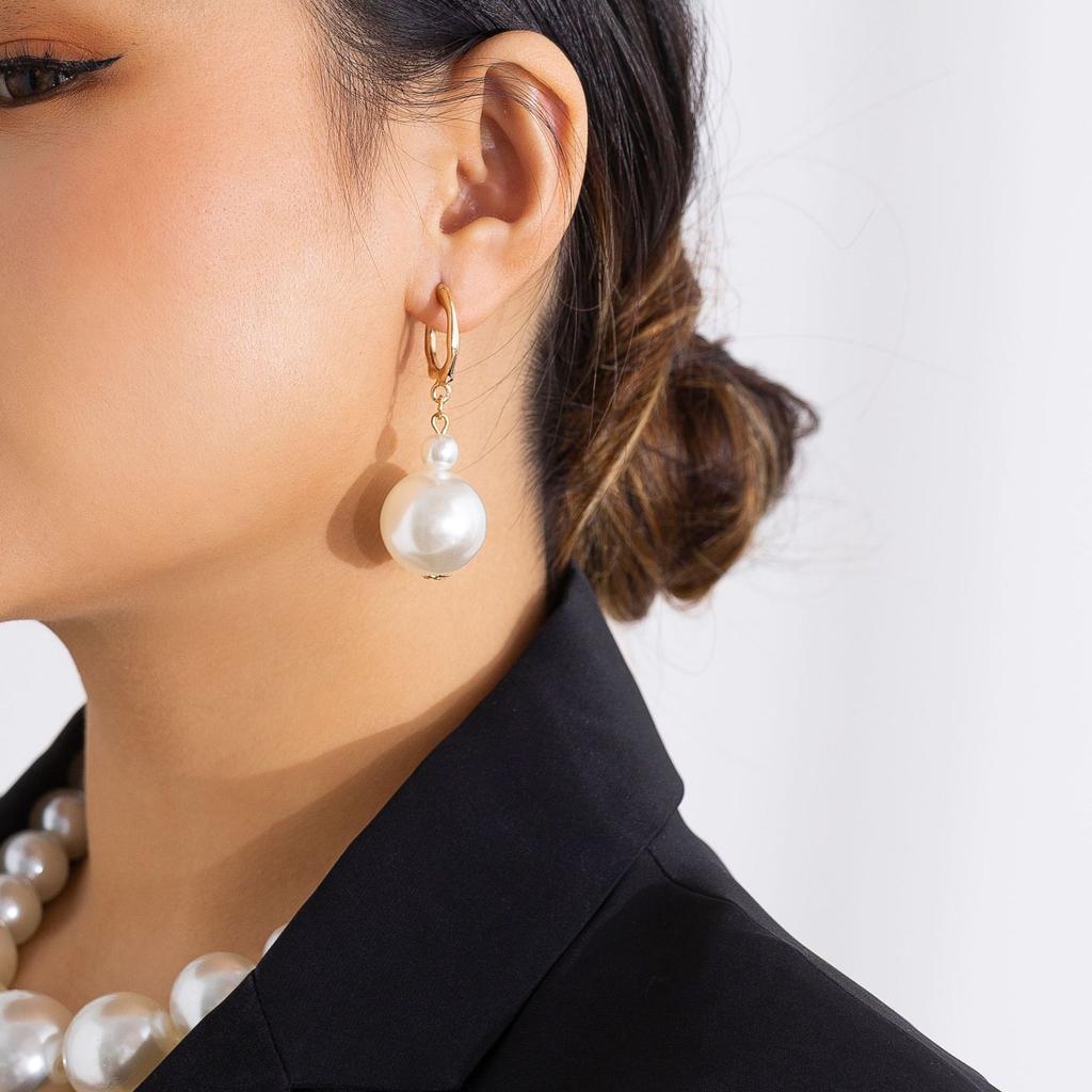 Retro Cold Wind Imitation Pearl Beaded Necklace, Niche Design Sense Chain Collarbone Necklace