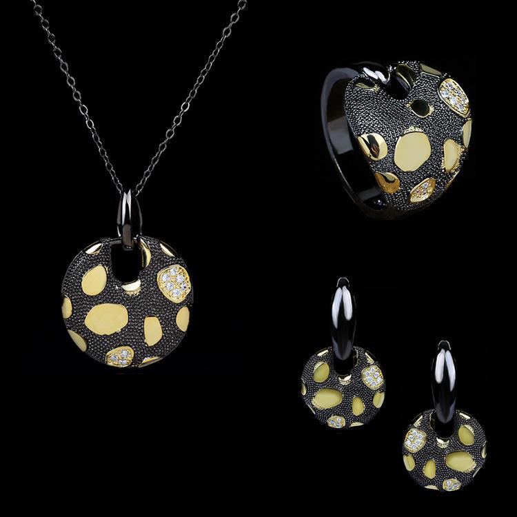 2026 Geometric Black Gold Black Jewelry Three-piece Ring European and American, Exaggerated Personality Ring Necklace Earrings 45CM