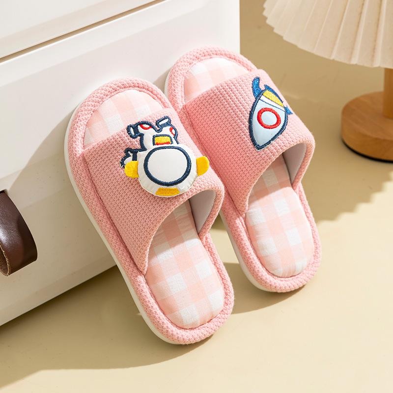 Children's linen slippers spring and autumn cute girls and boys household indoor summer baby non-slip silent soft bottom slippers