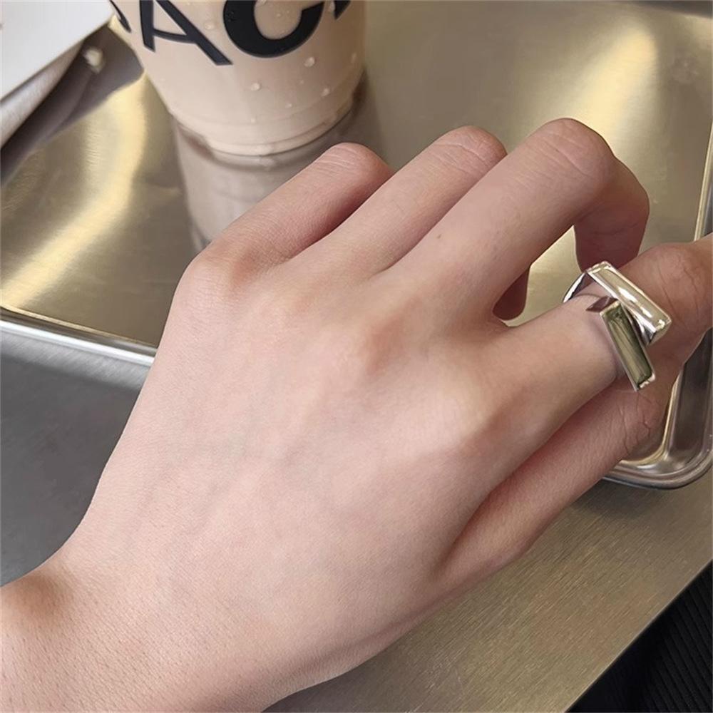 Sterling silver staggered square ring, simple open ring in personality, cold wind index finger ring