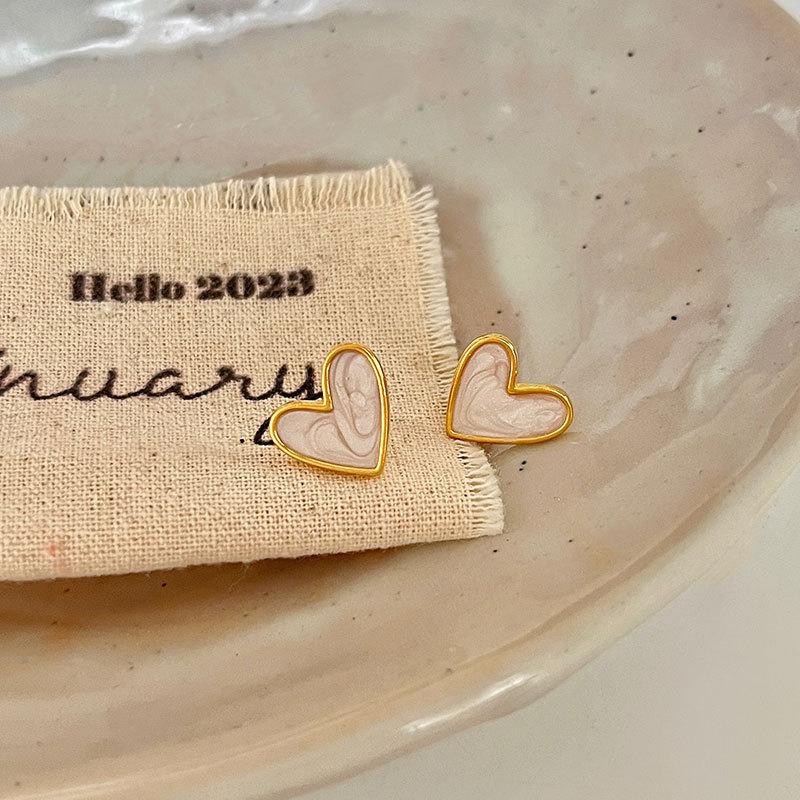 

Серьги White Glue-drop-love Милые серьги в форме сердца Простые серьги для девочек