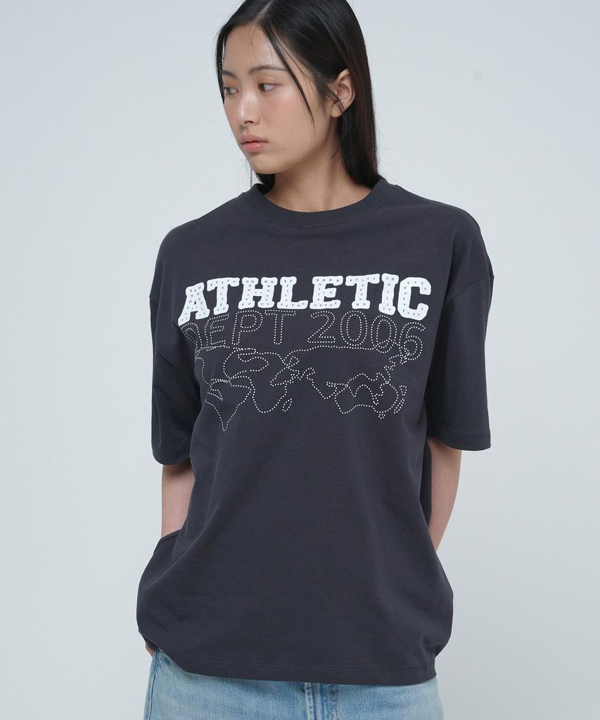 Yunibeoseugameonteu Dot Signed T-Shirt_Charcoal