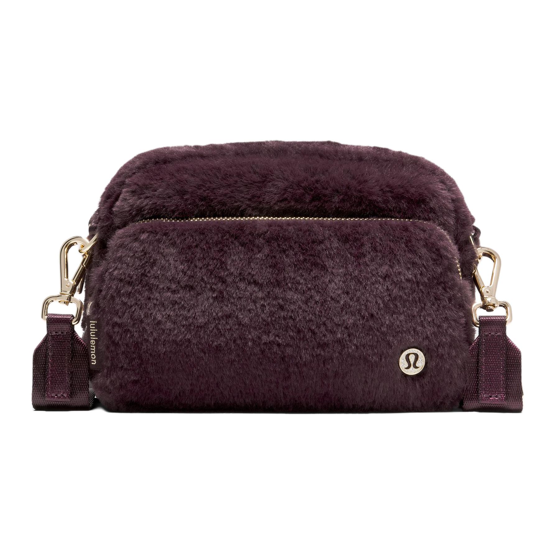 

Lululemon Everywhere 2L Zipper Closure Fashion Versatile Polyester Crossbody Shoulder Bag Unisex bags Black Plum LU9CV9S-074104 Black Li Color
