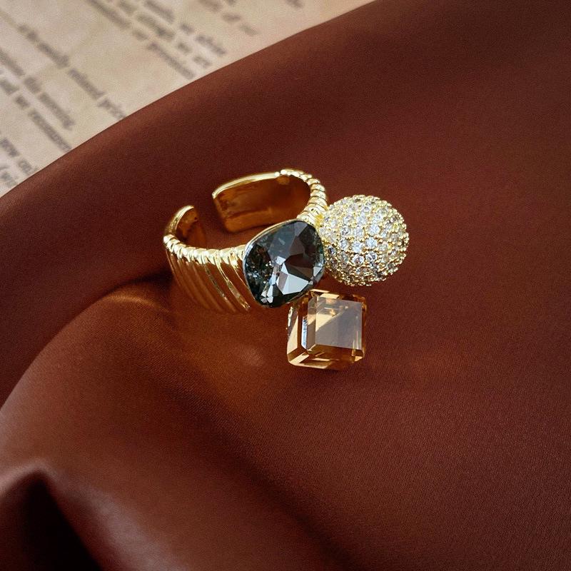 Inel rotund retro turcoaz deschis - Modă high-end în stil curte pentru degetul arătător