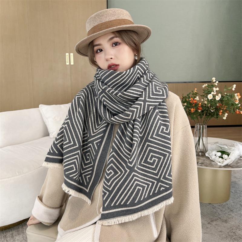 Winter new back-shaped core-spun yarn scarf women's versatile imitation cashmere shawl thickened warm scarf dual-purpose