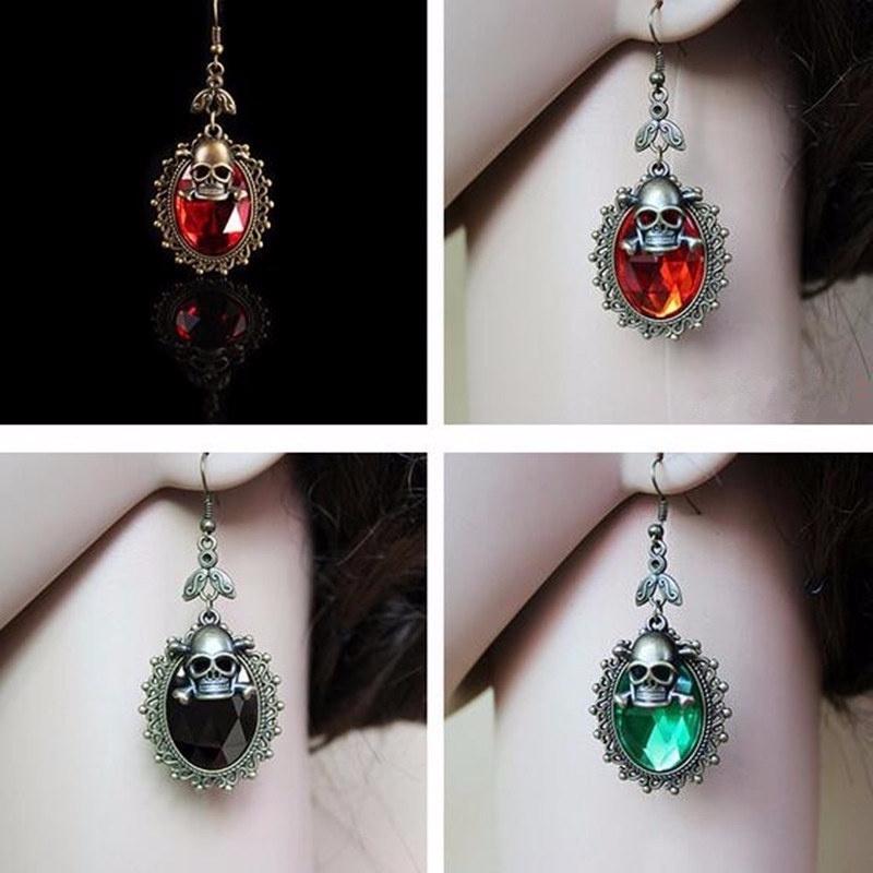 Women Fashion Gothic Halloween Crystal Skull Earrings Retro Personal Earrings Jewelry Accessories