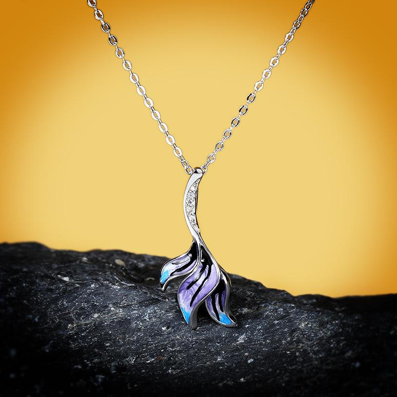 Fashionable Colorful Butterfly Necklace Retro Butterfly Necklace