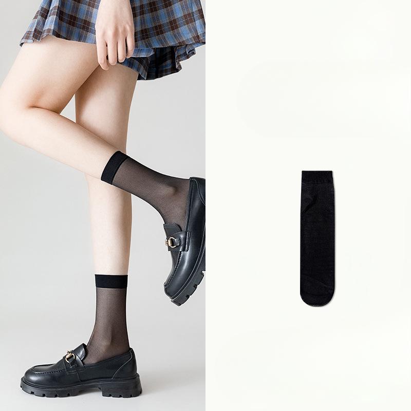 

Female Summer Thin Type Sunscreen Cool Feeling White Tube Ice Ice Socks 1 pair чорний