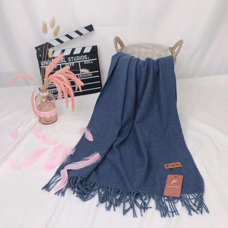 New autumn/winter solid color cashmere scarf women's scarf, warm bright red annual party tassel shawl, thickened in stock