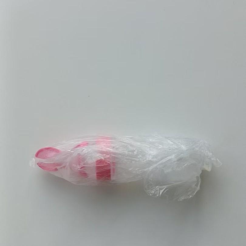 Silikonová kojenecká láhev s přísavkou na kaši a mléko