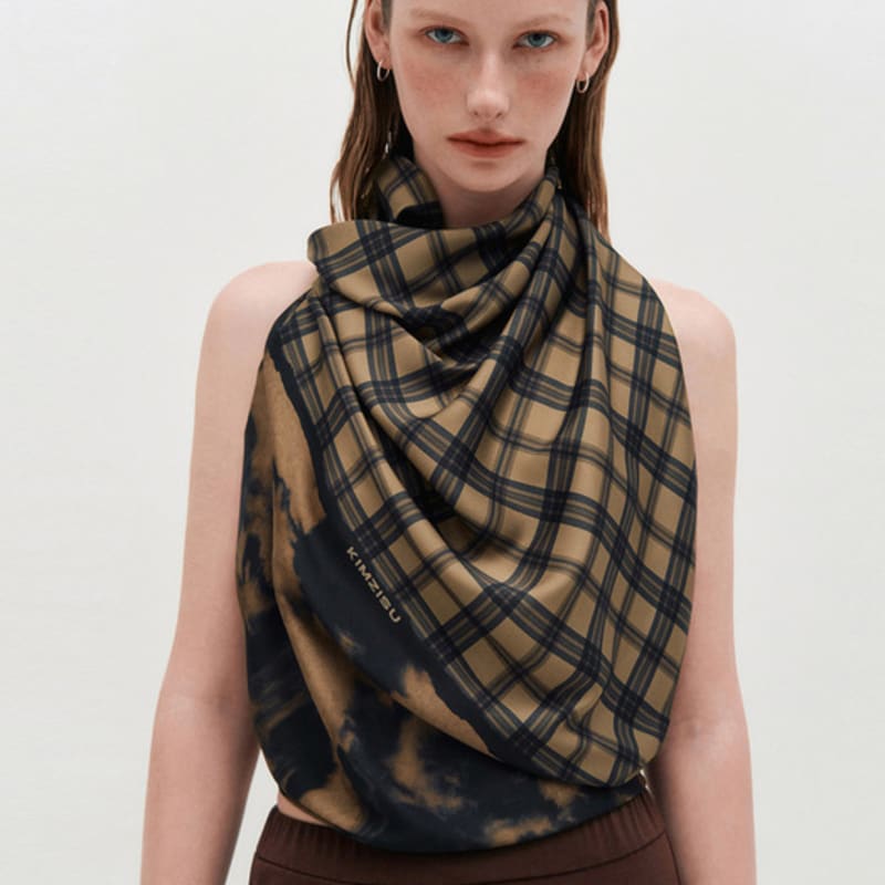 KIMZISU Half&Half Plaid Square Scarf 95 _ BEIGE
