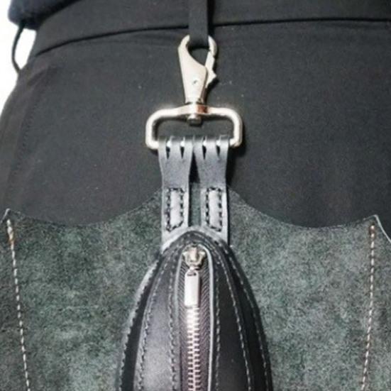 Faux Leather Bat Coin Purse Handmade Gothic Novelty Bat Coin Pouch with Wings Zippered Bat Shape Keychain Wallet for Bags Belts