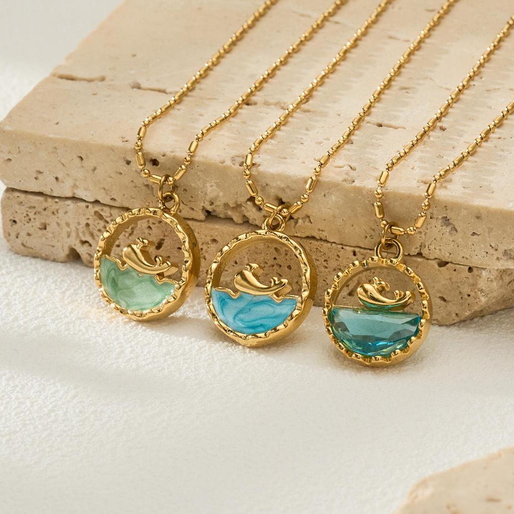 Ocean Series: 18K Gold-Plated Whale & Starfish Pendant Necklace.