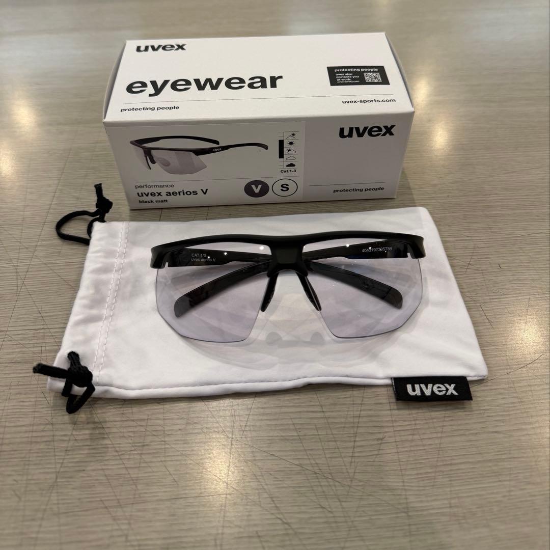 Used uvex aerios V photochromic sunglasses black