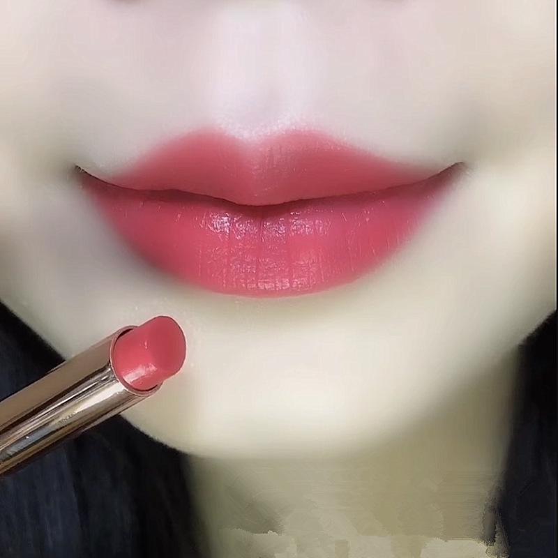 Nude Brown Rose Moisturizing Matte Lipstick: Long-lasting, Non-Fade, Non-Transfer, Non-Stick Cup.