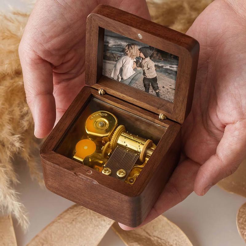 High Quality Handmade Music Box DIY Gifts Small Vintage Walnut Natural Wood Music Box for Home Decoration (Brown,7*6.8*5.3cm) коричневый