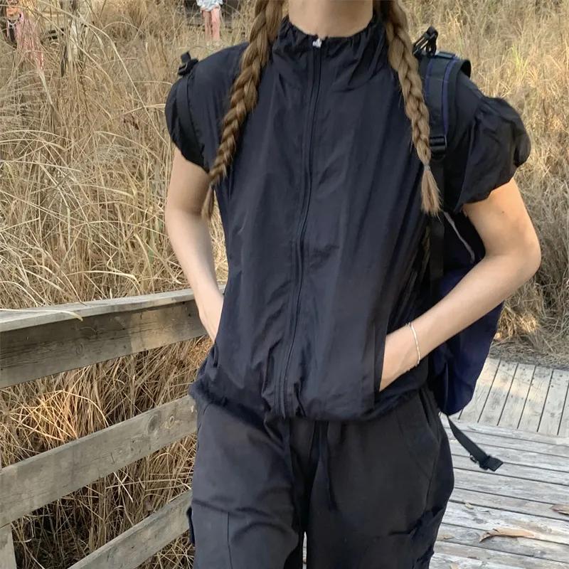 

Женская летняя спортивная ветровка на молнии с высоким воротником, тонкая, с коротким рукавом, дышащая, солнцезащитная, походная куртка XXS чёрный