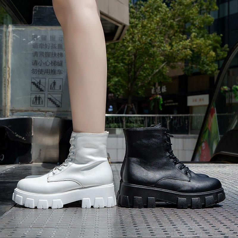 Fashion 2025 Autumn and Winter New British Style Round Toe Platform Women's Flat Mid-Cylinder Soft-Sole Boots