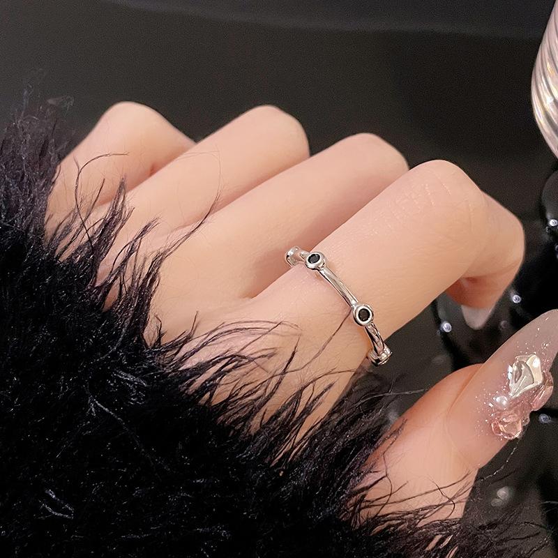 New Product Simple And Fashionable Dark Zir*****Pening Adjustable Ring Stacked With Niche Design Ring Adjustable opening