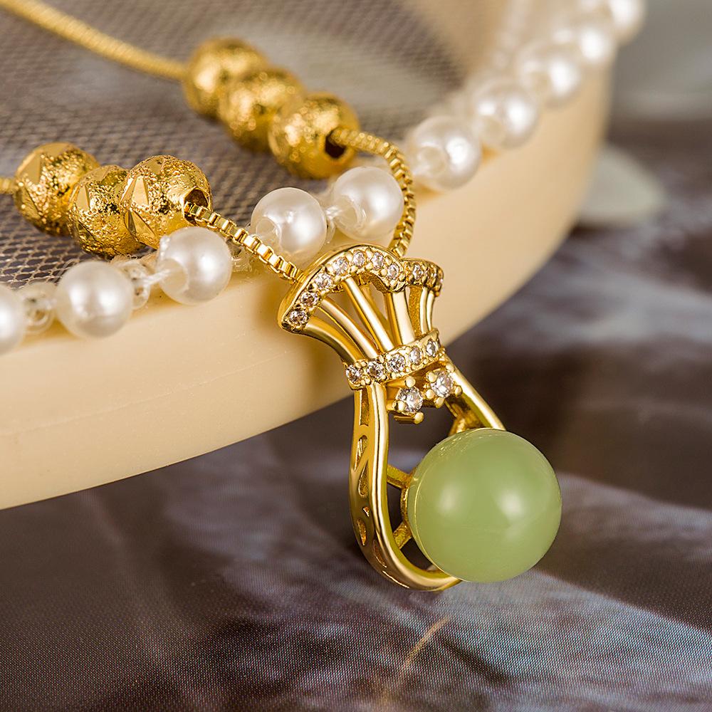 Retro-Halskette, leichter Luxus, modisches Temperament, Granatapfelgrün-Anhänger, Schlüsselbeinkette