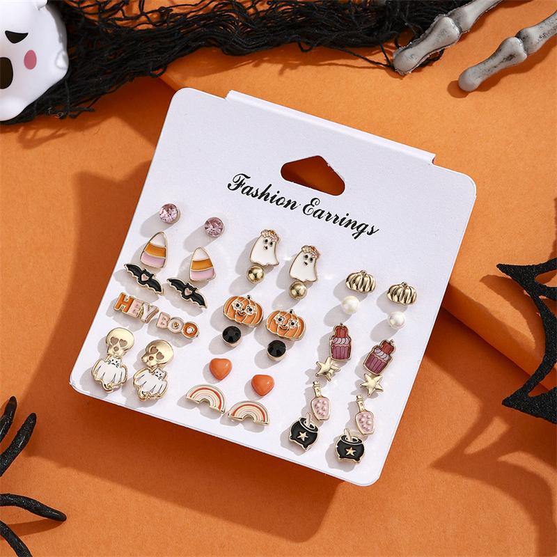 18 Pairs Mix Style Halloween Funny Earrings Set for Women Cute Ghost Skull Pumpkin Bat Pearl Stud Earrings Girls Party Jewelry
