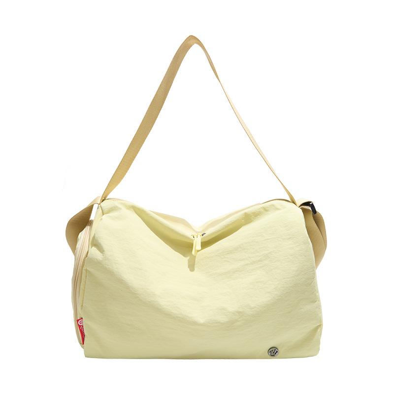 Dry and wet separation casual travel bag large capacity simple and lightweight fitness bag fashion messenger boarding storage bag