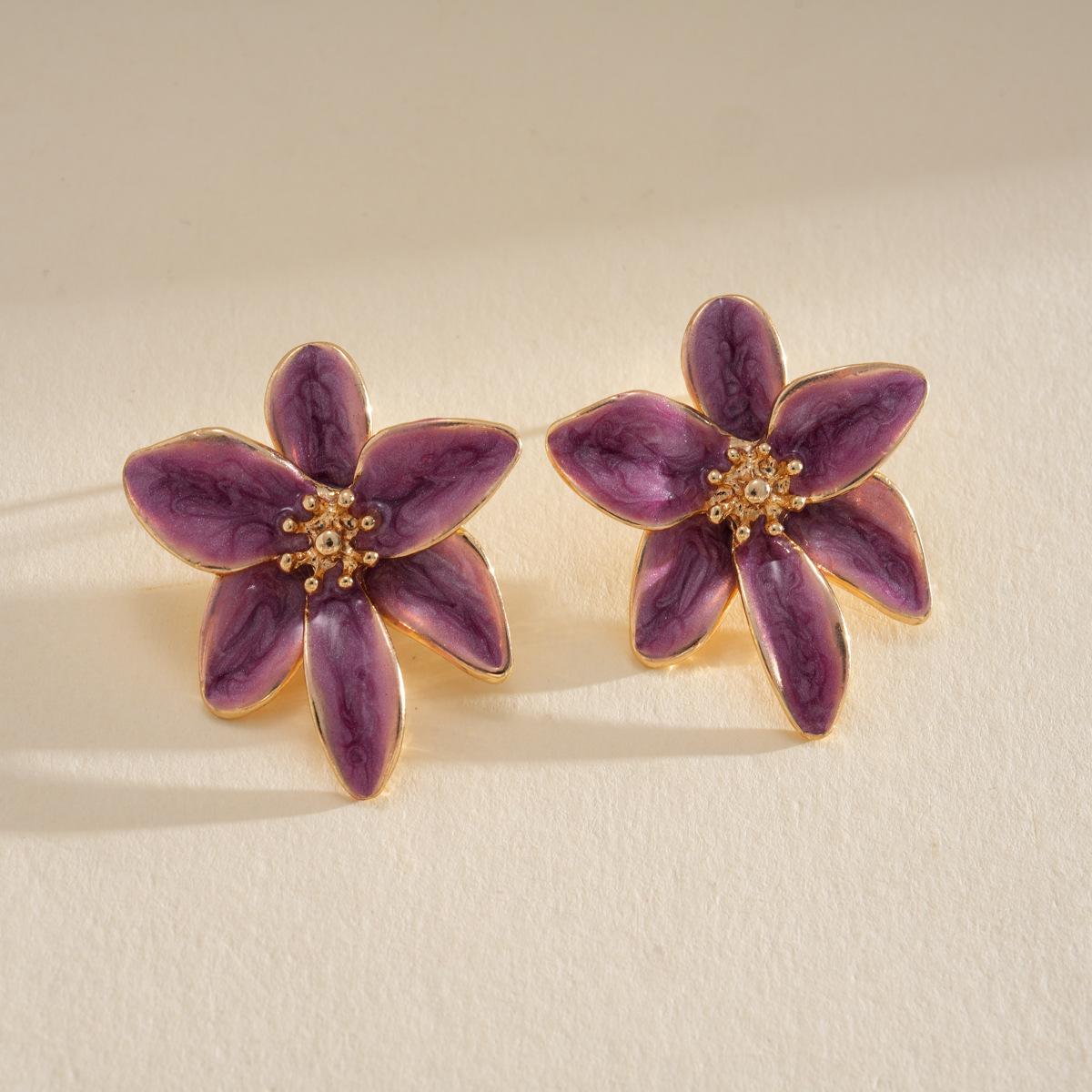 

DIGADAGU Alloy Flower Plant Stud Earrings New Simple Cute Earrings Women Party Zircon Accessories фиолетовый