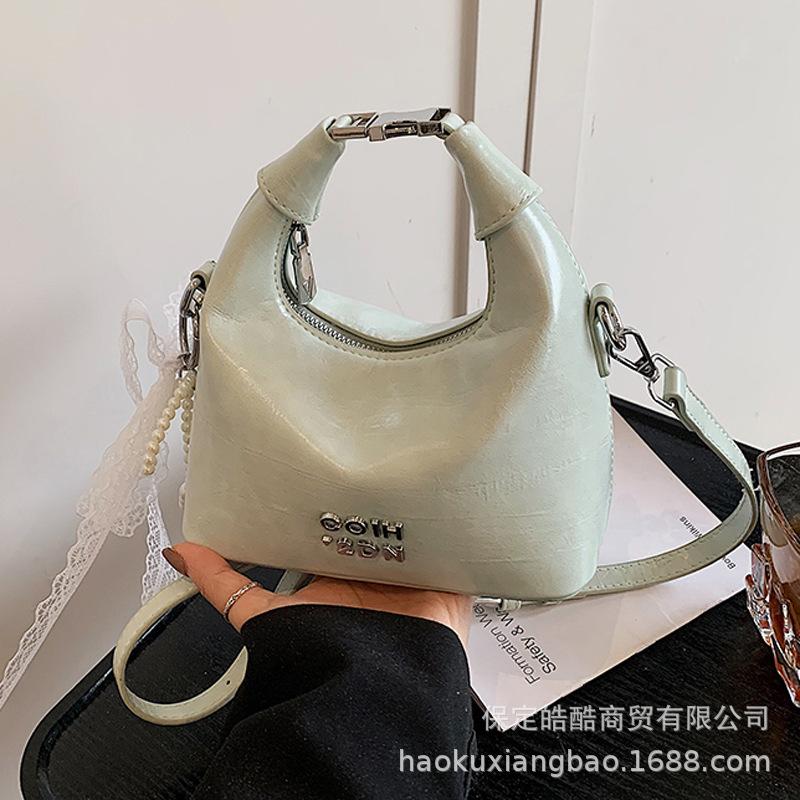 Portable Bow Dumpling Bag Women's Korean Version Ins Trendy Fashion Shoulder Bag 2025 New Simple and Versatile Women's Bag