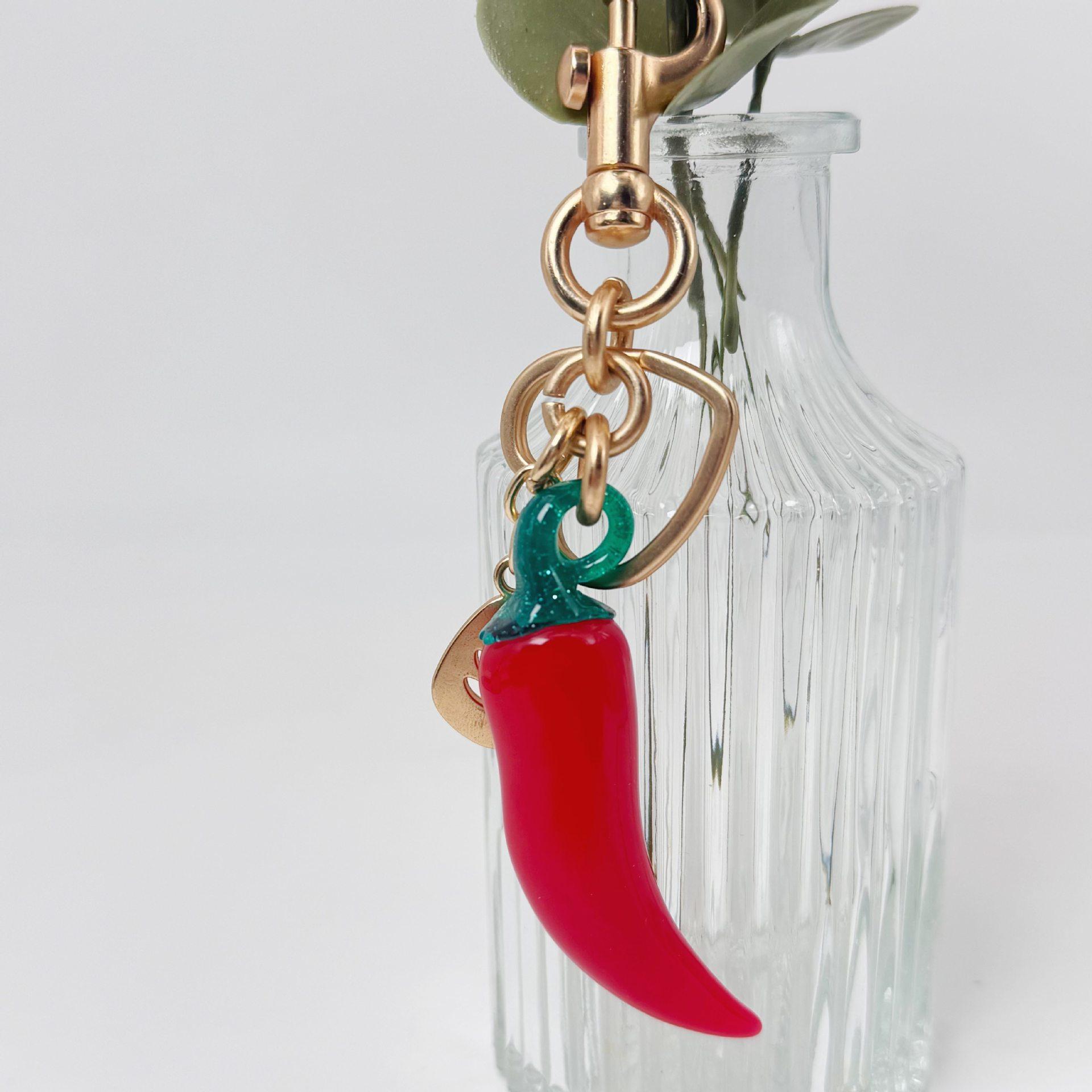 

IGNICASE Hot-selling Resin Pepper Keychain Pendant Women s Bag Accessories Car Keychain Cute Gift Pendant Tide Bag Accessories