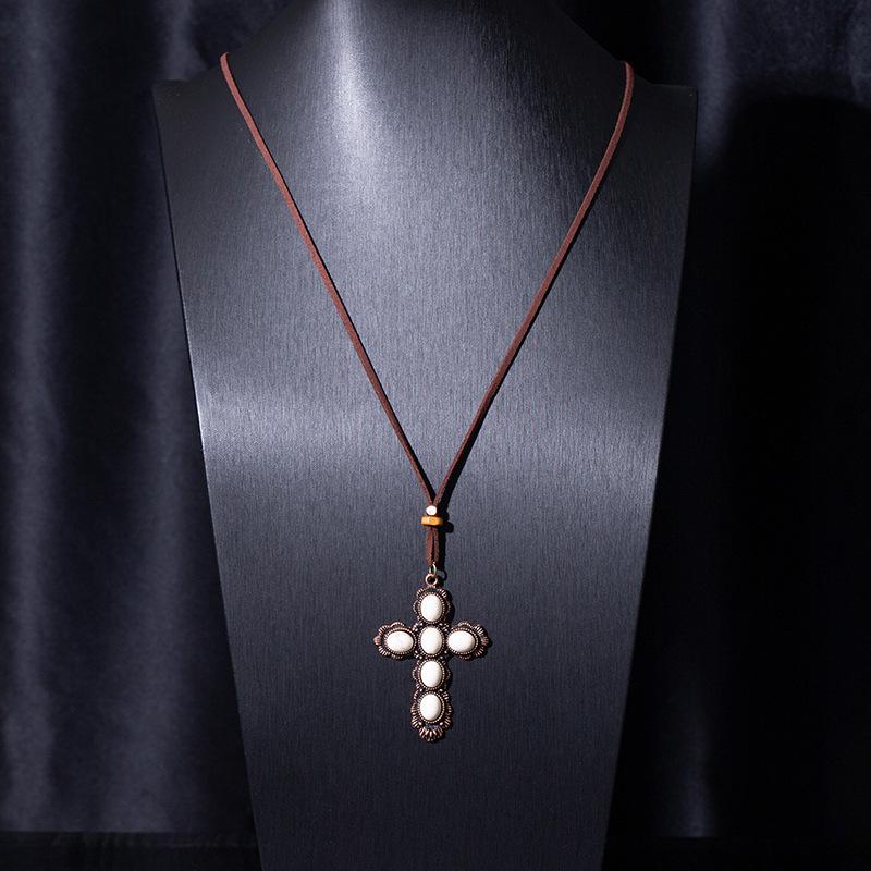 Bohemian Tassel Flower Pendant Retro Ethnic Necklace - Handmade Long Woven Design